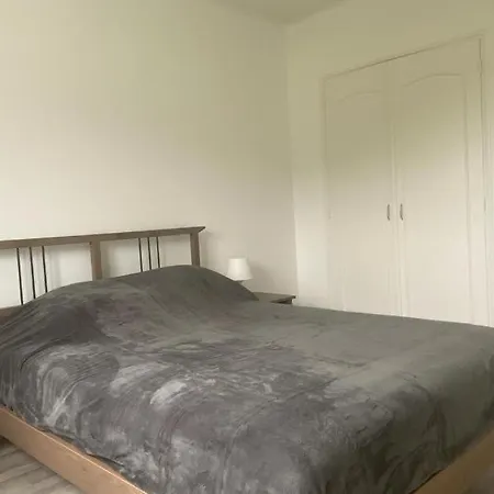 Apartment Jardin Clos: Tranquil Retreat With Private Parking *