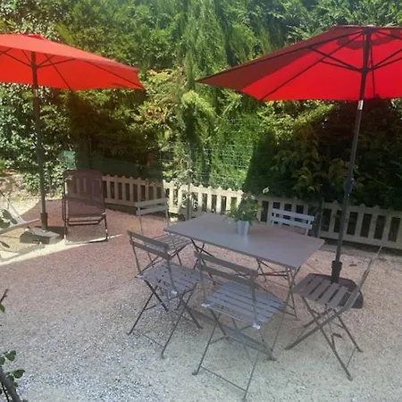 Jardin Clos: Tranquil Retreat With Private Parking * Nyons
